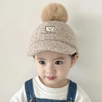 Korejský dítě klobouk podzimní a zimní dětské kreslené vyšívané medvěd vyvrcholila dítě klobouk s kožešinou míč teplou čepici