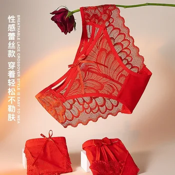 Letošní ženské spodní prádlo sexy krajka poloviny pasu duté čisté bavlny anti-bakteriální rozkroku jasně červené pohodlné prodyšné