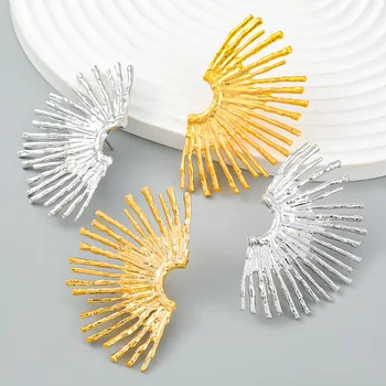 Vintage Temperament Za Zlaté Barvy Fan-tvarovaný Stud Náušnice pro Ženy Módní Šperky