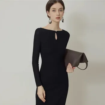 Černé Kapičky Krku Pletené Šaty Pro Ženy 2023 Podzim Nový Francouzský Vintage Premium Fit Zábal Hip Sukně